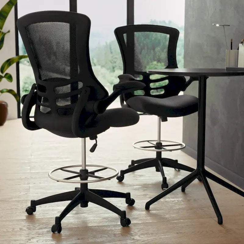 Chaise de bureau ergonomique mi-dossier avec repose-pieds réglable et accoudoirs relevables