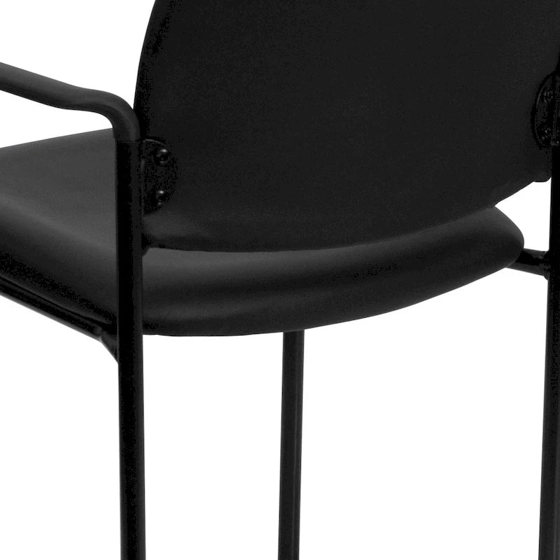 Chaise de réception latérale empilable en acier avec accoudoirs, modèle Confort