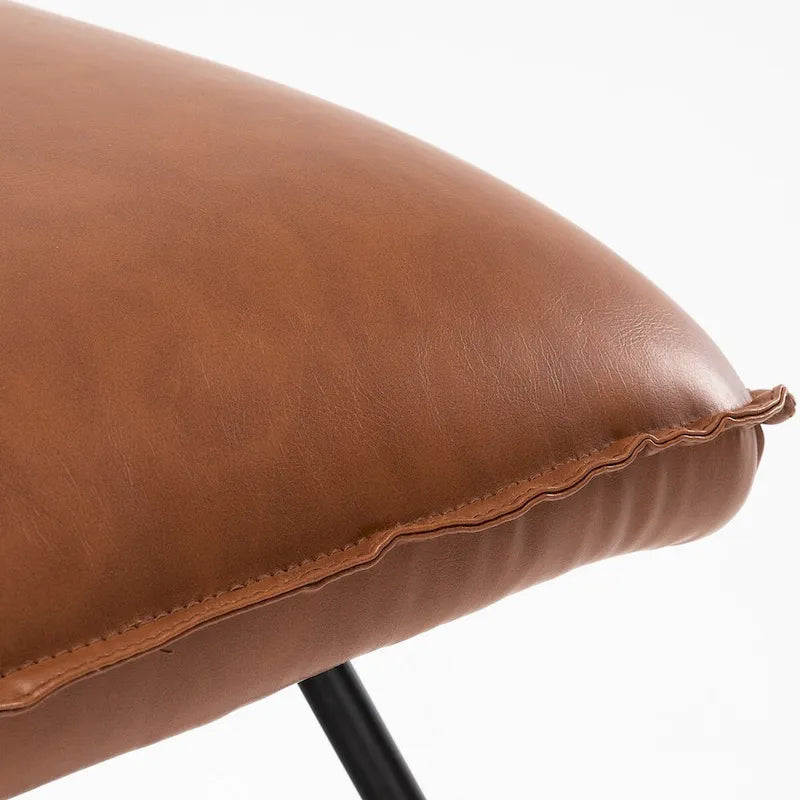 Fauteuil d'appoint en similicuir d'inspiration scandinave LUE BONA avec dossier réglable - 80 H x 56,4 L x 60 P cm