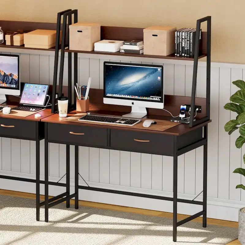 Bureau d'ordinateur, bureau de télétravail avec prise de courant, table d'étude/d'écriture